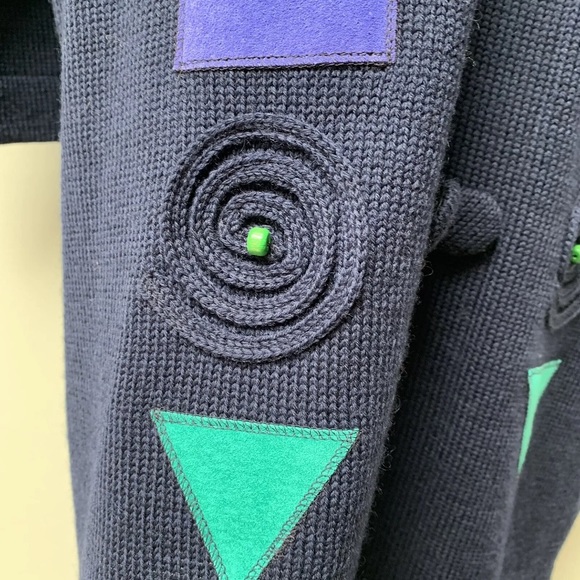 Vintage long line cardigan size medium pure wool with suede patches - Picture 3 of 10